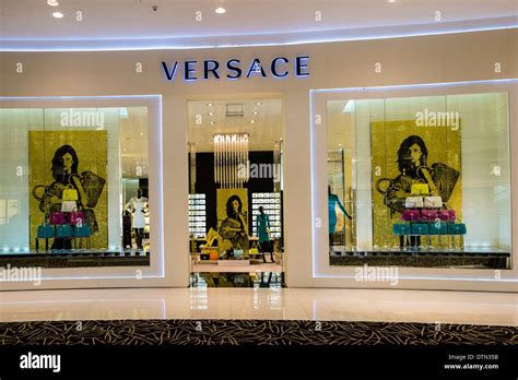 versace mall of emirates